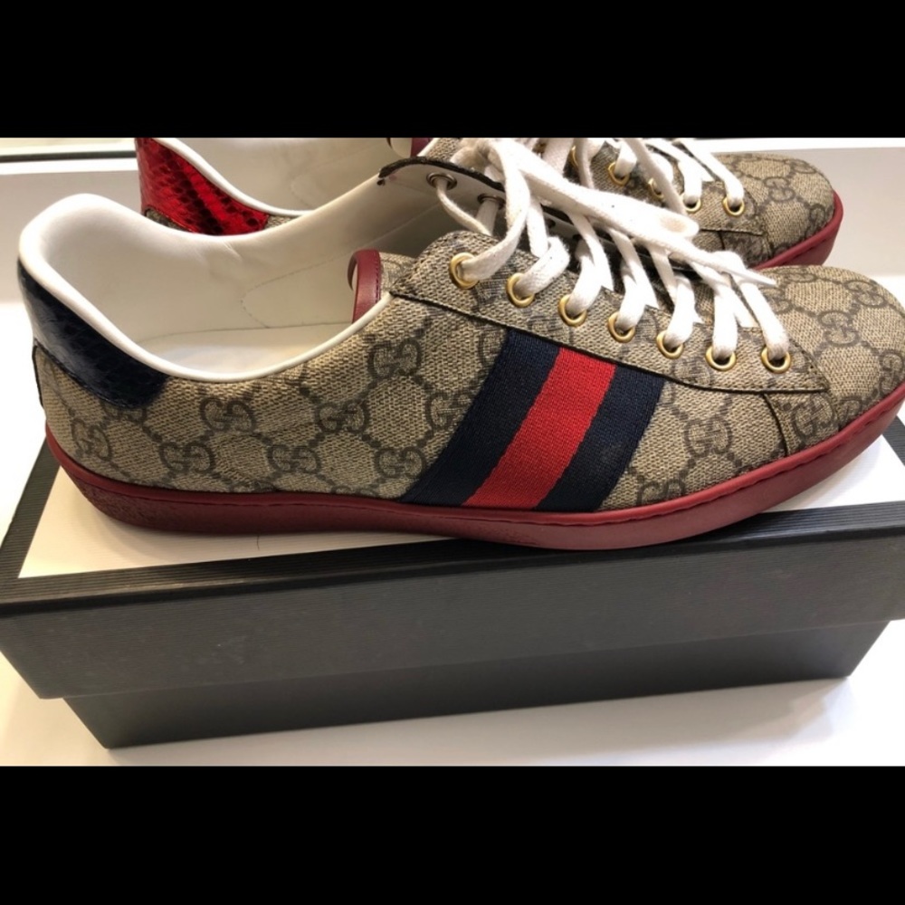 Gucci Ace Sneakers. 9.5 in Gucci. 8.5US
